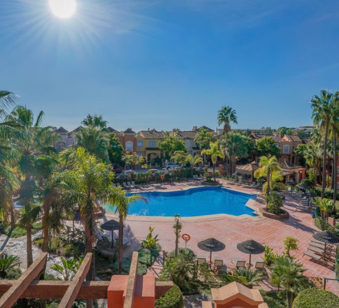 R5330047-Image 1-Penthouse - 2 Beds - 200 Built