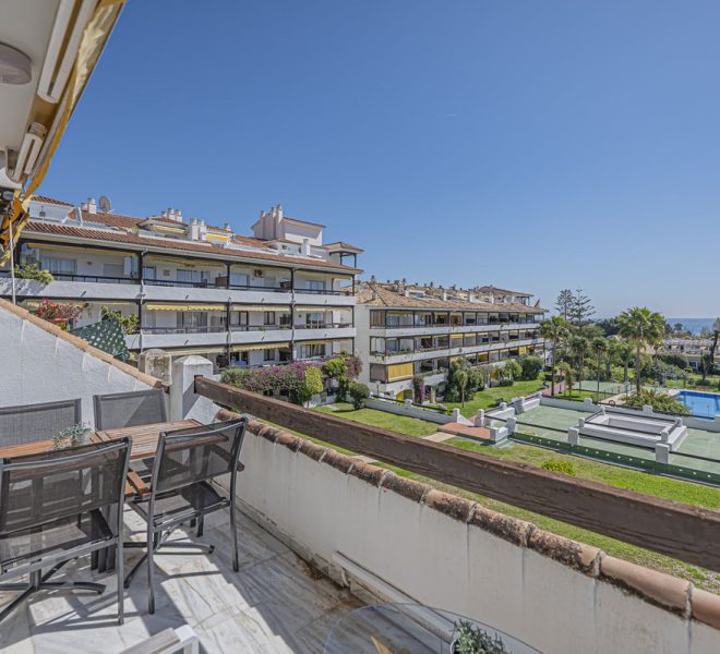 R5330335-Image 1-Top Floor Apartment - 2 Beds - 91 Built