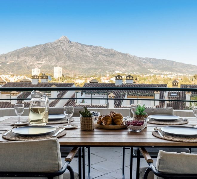 R5330431-Image 1-Middle Floor Apartment - 2 Beds - 141 Built