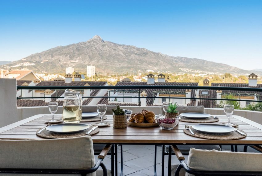 R5330431-Apartment-For-Sale-Nueva-Andalucia-Middle-Floor-Apartment-2-Beds-141-Built