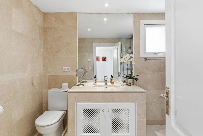 R5332888-Apartment-For-Sale-Nueva-Andalucia-Ground-Floor-Apartment-3-Beds-150-Built-12