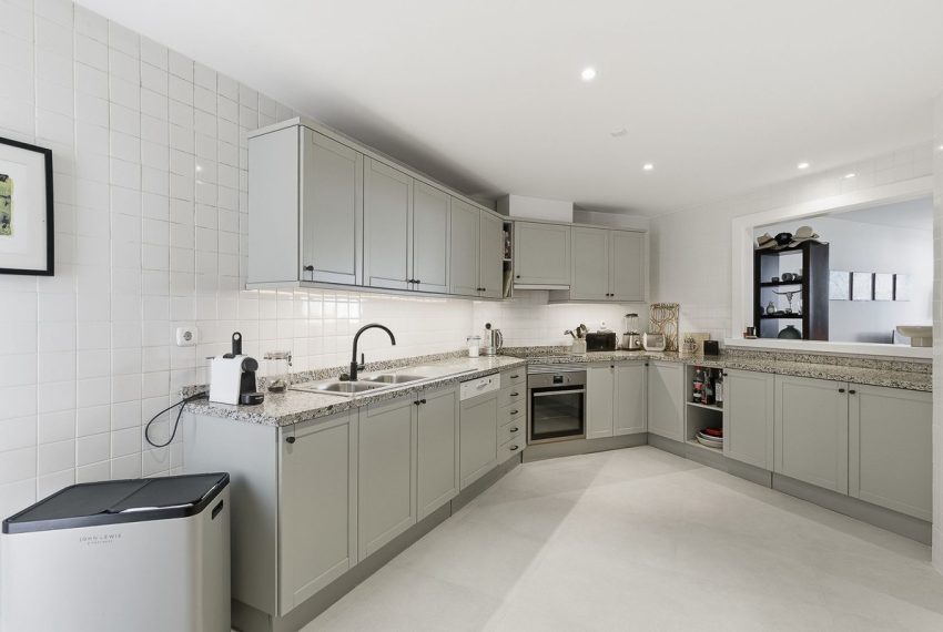 R5332888-Apartment-For-Sale-Nueva-Andalucia-Ground-Floor-Apartment-3-Beds-150-Built-4