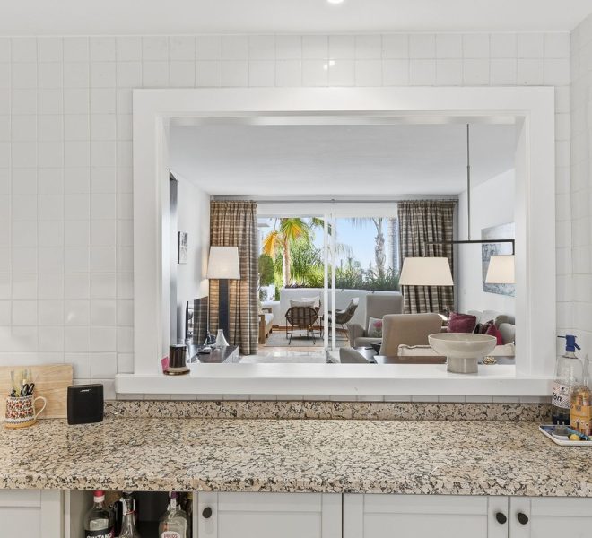 R5332888-Image 1-Ground Floor Apartment - 3 Beds - 150 Built