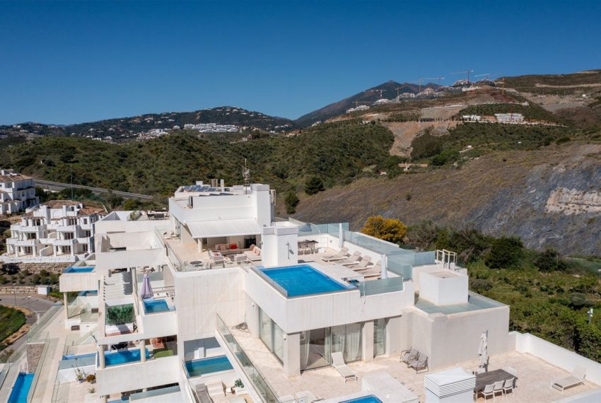 R5333335-Apartment-For-Sale-Nueva-Andalucia-Penthouse-Duplex-3-Beds-188-Built-4