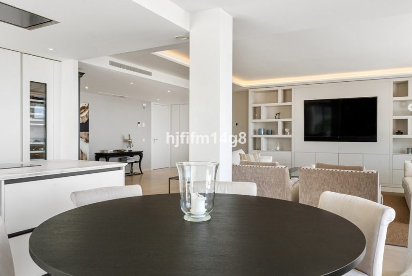 R5333500-Apartment-For-Sale-Nueva-Andalucia-Middle-Floor-Apartment-3-Beds-188-Built-16