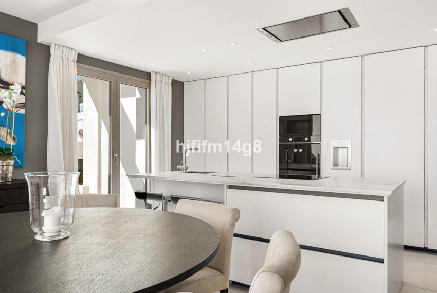 R5333500-Apartment-For-Sale-Nueva-Andalucia-Middle-Floor-Apartment-3-Beds-188-Built-8