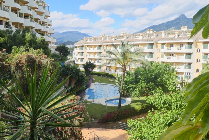 R5333551-Apartment-For-Sale-Nueva-Andalucia-Middle-Floor-Apartment-2-Beds-106-Built