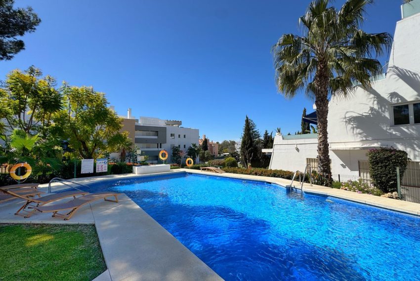 R5335534-Apartment-For-Sale-Nueva-Andalucia-Ground-Floor-Apartment-3-Beds-93-Built-1