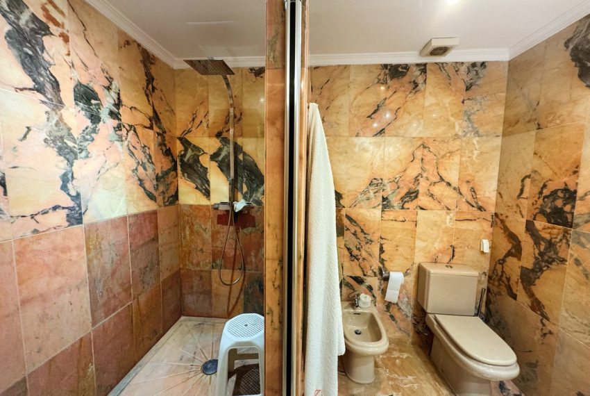 R5335534-Apartment-For-Sale-Nueva-Andalucia-Ground-Floor-Apartment-3-Beds-93-Built-13