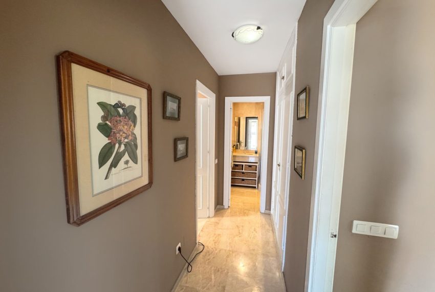 R5335534-Apartment-For-Sale-Nueva-Andalucia-Ground-Floor-Apartment-3-Beds-93-Built-15