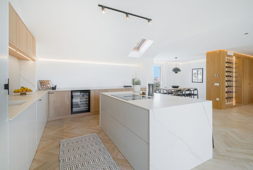 R5335543-Apartment-For-Sale-Bel-Air-Penthouse-3-Beds-154-Built-10