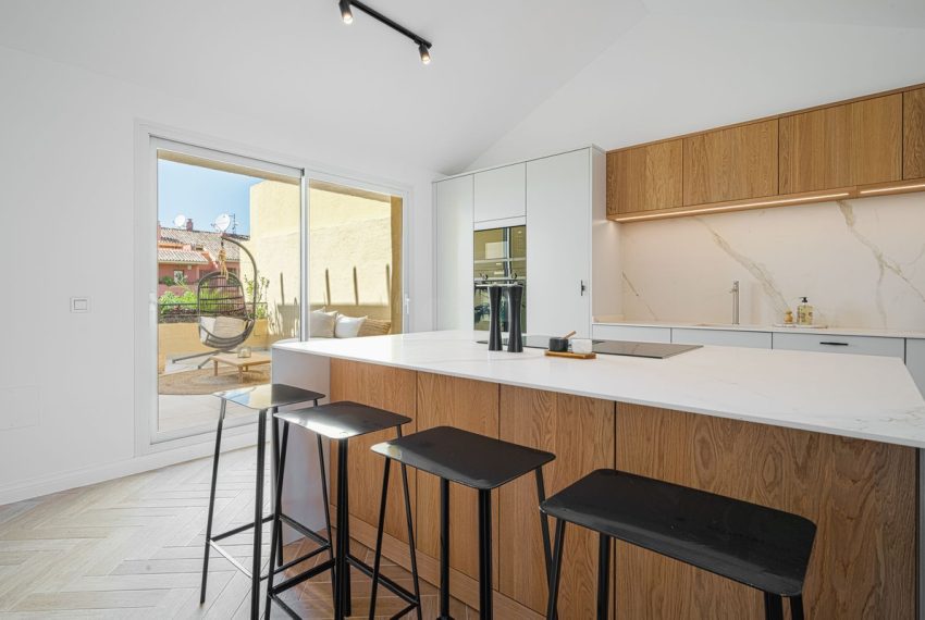 R5335543-Apartment-For-Sale-Bel-Air-Penthouse-3-Beds-154-Built-8