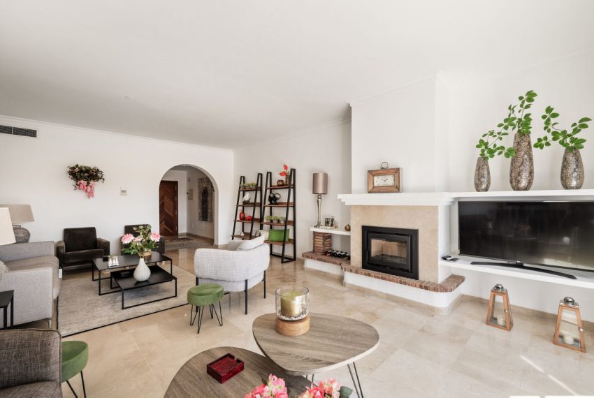 R5335552-Apartment-For-Sale-Estepona-Penthouse-2-Beds-123-Built-3