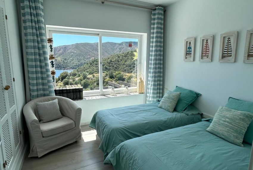 R5335651-House-For-Sale-Istan-Townhouse-3-Beds-200-Built-10