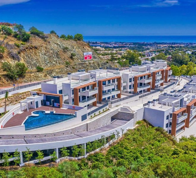 R5335666-Image 1-Ground Floor Apartment - 3 Beds - 121 Built