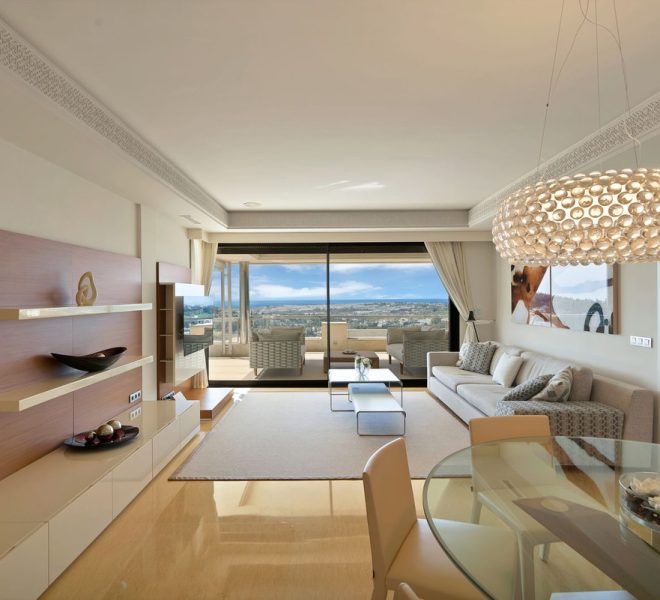 R5336332-Image 1-Middle Floor Apartment - 3 Beds - 140 Built