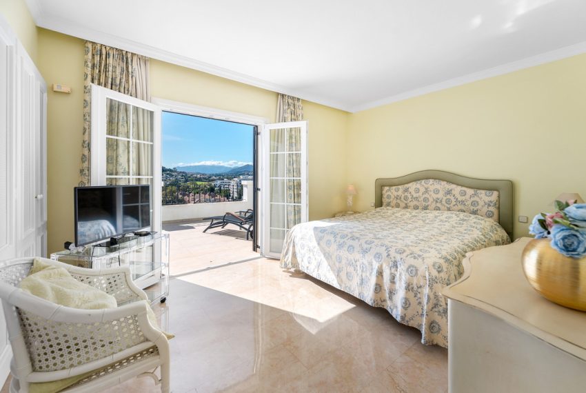 R5336842-House-For-Sale-Nueva-Andalucia-Townhouse-3-Beds-179-Built-17