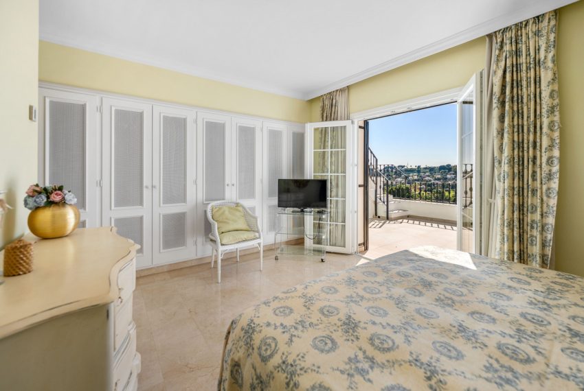 R5336842-House-For-Sale-Nueva-Andalucia-Townhouse-3-Beds-179-Built-18