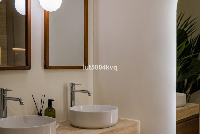 R5336851-Apartment-For-Sale-La-Quinta-Duplex-4-Beds-192-Built-17