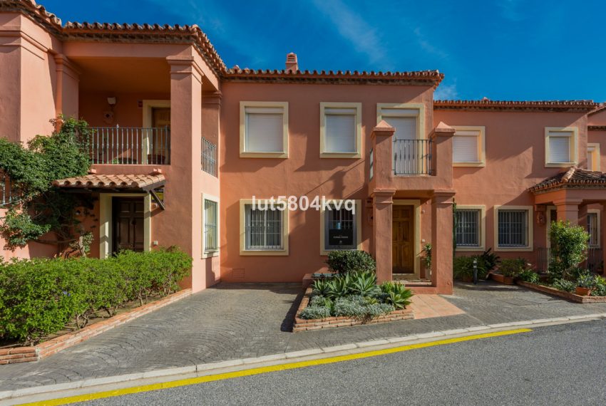 R5336851-Apartment-For-Sale-La-Quinta-Duplex-4-Beds-192-Built-7