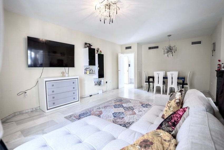 R5337286-Apartment-For-Sale-Nueva-Andalucia-Middle-Floor-Apartment-2-Beds-130-Built-1