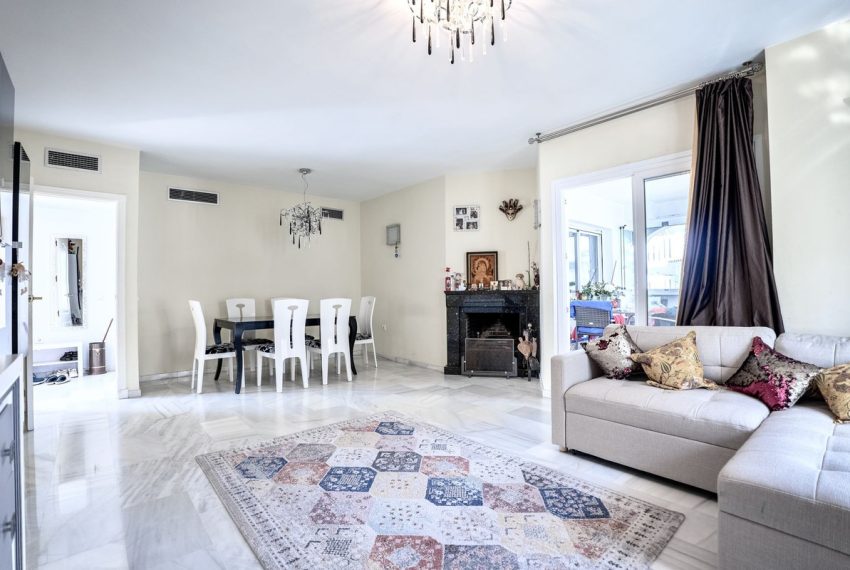 R5337286-Apartment-For-Sale-Nueva-Andalucia-Middle-Floor-Apartment-2-Beds-130-Built