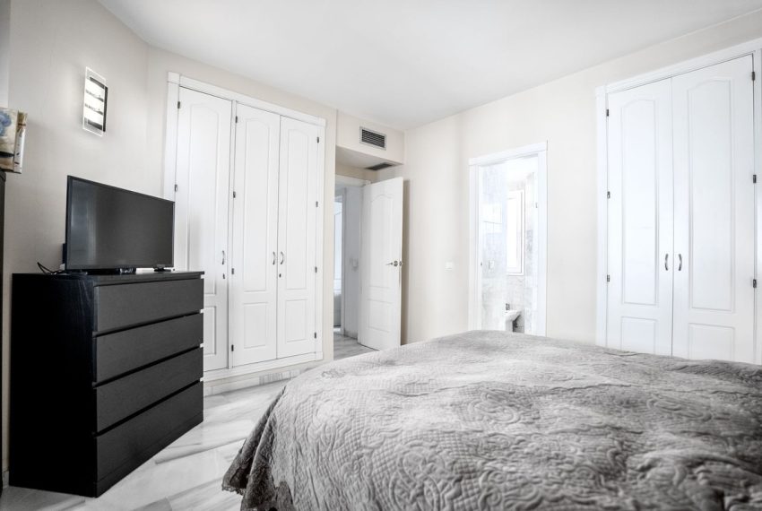 R5337286-Apartment-For-Sale-Nueva-Andalucia-Middle-Floor-Apartment-2-Beds-130-Built-9