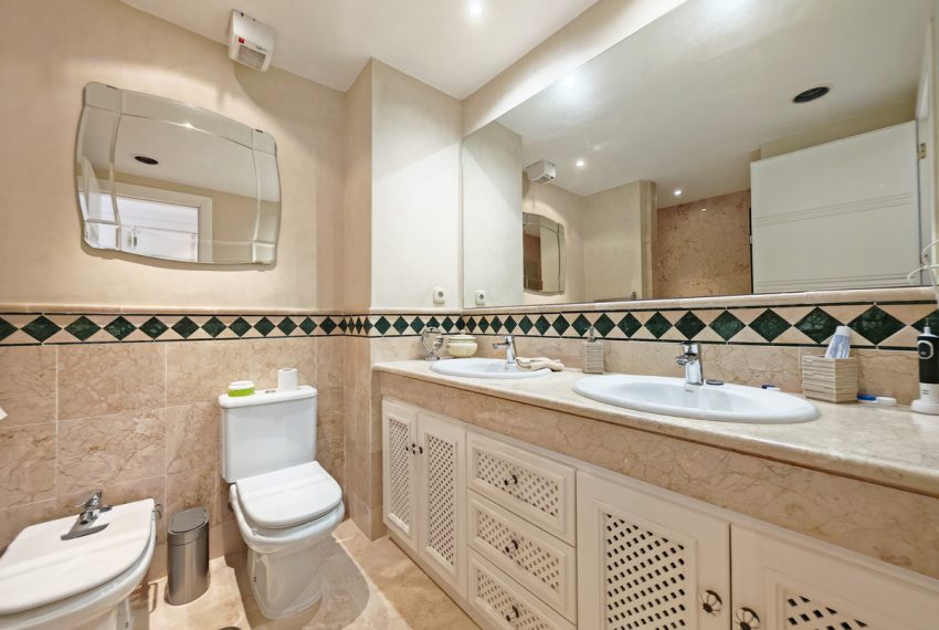 R5337445-Apartment-For-Sale-Marbella-Middle-Floor-Apartment-2-Beds-170-Built-15