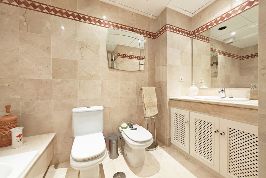 R5337445-Apartment-For-Sale-Marbella-Middle-Floor-Apartment-2-Beds-170-Built-19