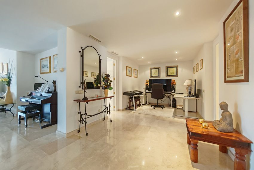 R5337445-Apartment-For-Sale-Marbella-Middle-Floor-Apartment-2-Beds-170-Built-5