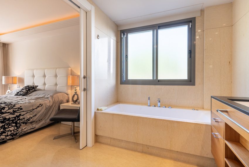 R5338999-Apartment-For-Sale-Benahavis-Middle-Floor-Apartment-3-Beds-128-Built-13