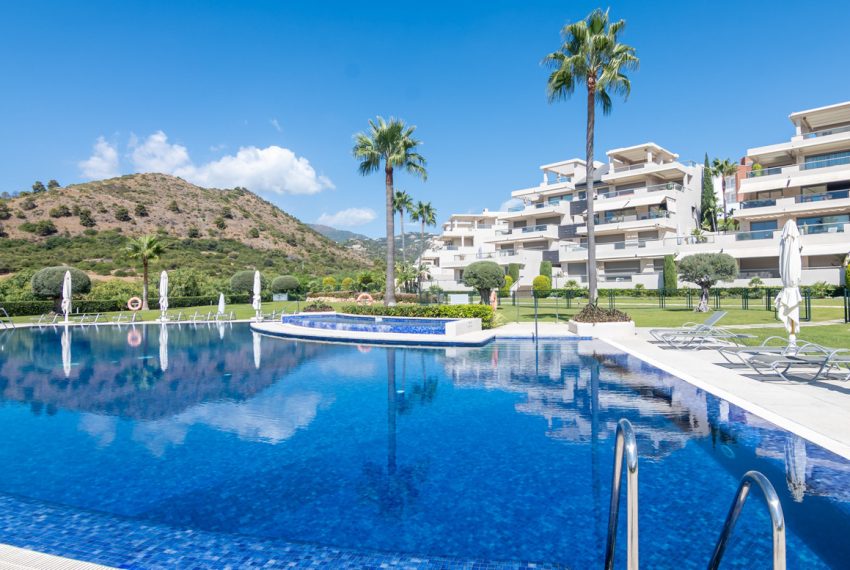 R5338999-Apartment-For-Sale-Benahavis-Middle-Floor-Apartment-3-Beds-128-Built
