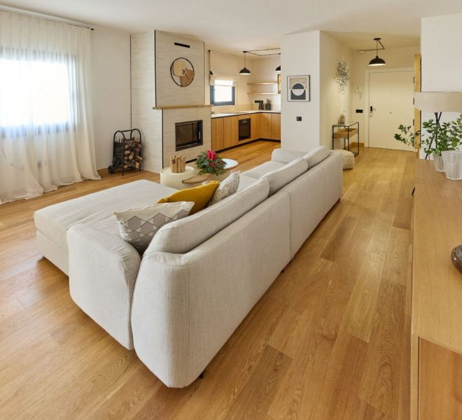 R5339173-Image 1-Middle Floor Apartment - 2 Beds - 118 Built