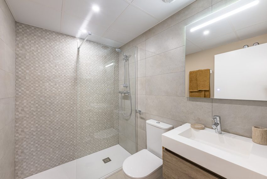 R5339518-Apartment-For-Sale-Benahavis-Ground-Floor-Apartment-2-Beds-157-Built-11