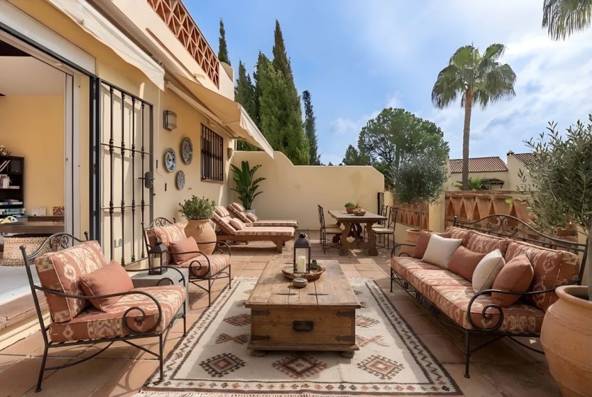 R5340661-Apartment-For-Sale-Aloha-Ground-Floor-Apartment-2-Beds-92-Built-1