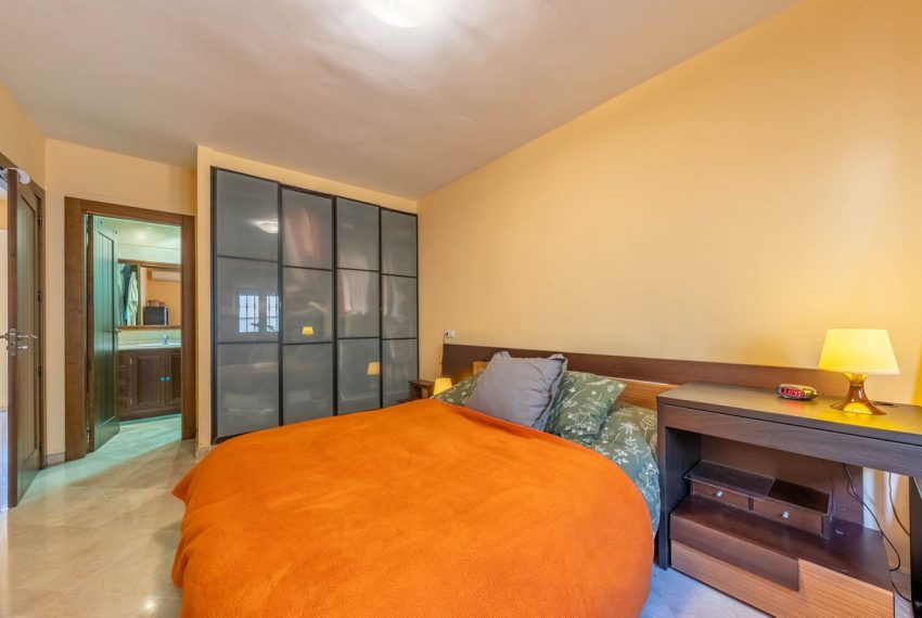 R5340661-Apartment-For-Sale-Aloha-Ground-Floor-Apartment-2-Beds-92-Built-14