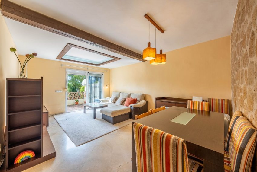 R5340661-Apartment-For-Sale-Aloha-Ground-Floor-Apartment-2-Beds-92-Built-2