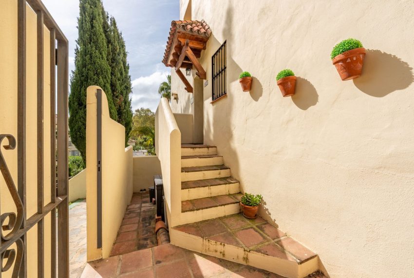 R5340661-Apartment-For-Sale-Aloha-Ground-Floor-Apartment-2-Beds-92-Built-6