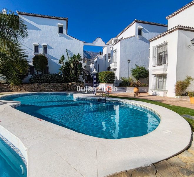 R5340757-Image 1-Ground Floor Apartment - 2 Beds - 137 Built