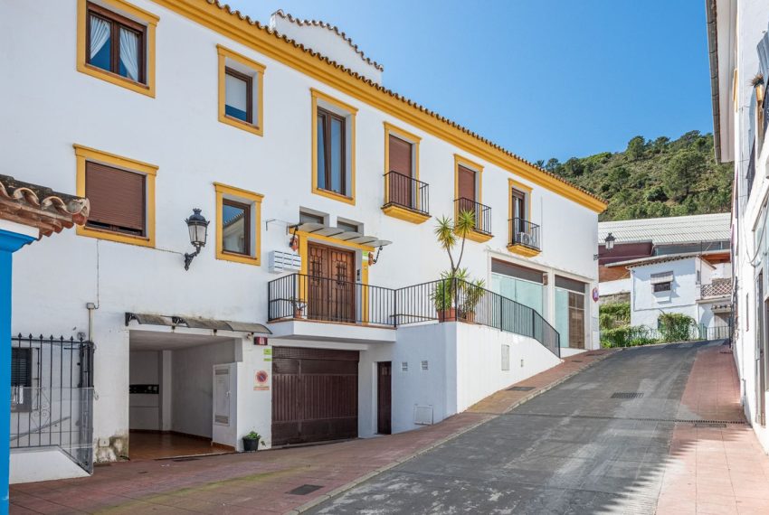 R5340766-Apartment-For-Sale-Benahavis-Top-Floor-Apartment-2-Beds-54-Built-1