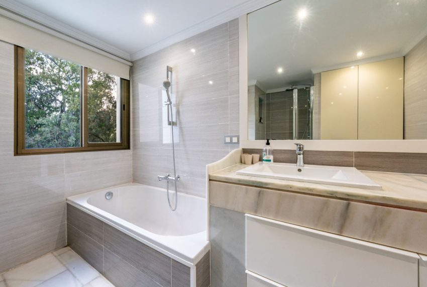 R5342119-Apartment-For-Sale-Elviria-Penthouse-2-Beds-89-Built-13