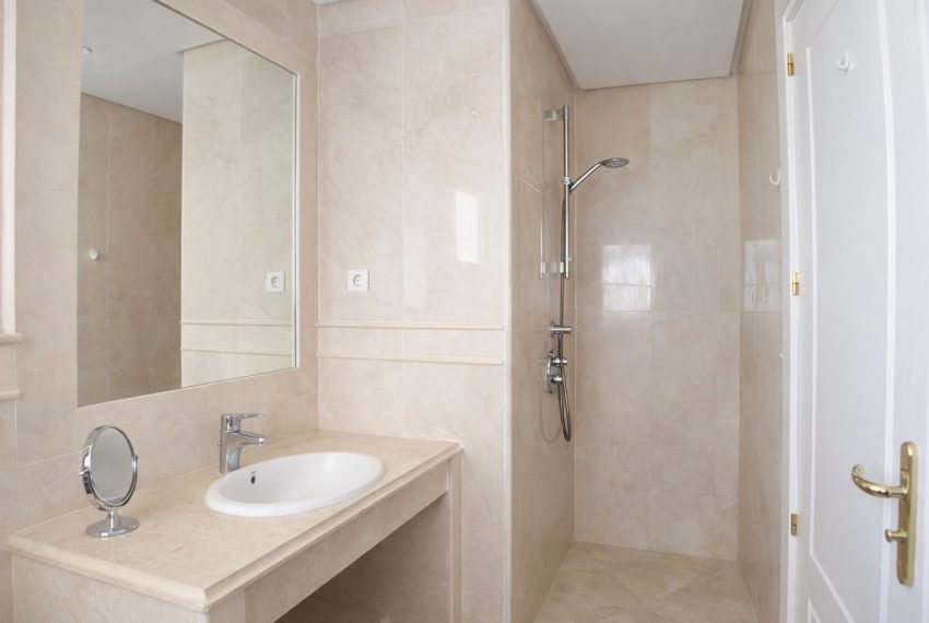 R5342476-Apartment-For-Sale-Nueva-Andalucia-Middle-Floor-Apartment-2-Beds-154-Built-15