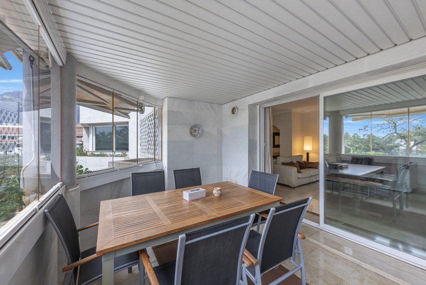 R5342575-Apartment-For-Sale-The-Golden-Mile-Middle-Floor-Apartment-2-Beds-151-Built-4