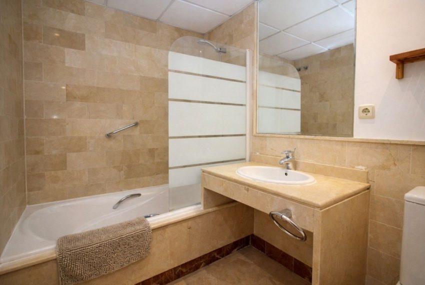 R5343157-Apartment-For-Sale-The-Golden-Mile-Middle-Floor-Apartment-2-Beds-110-Built-13