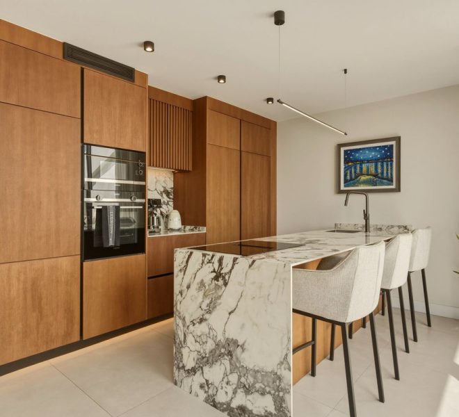 R5343244-Image 1-Penthouse - 2 Beds - 96 Built