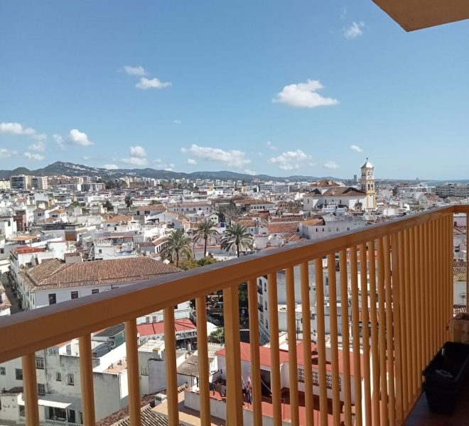 R5343484-Image 1-Top Floor Apartment - 3 Beds - 120 Built