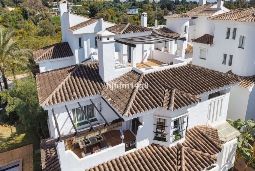 R5343694-Apartment-For-Sale-Nueva-Andalucia-Penthouse-1-Beds-103-Built-1