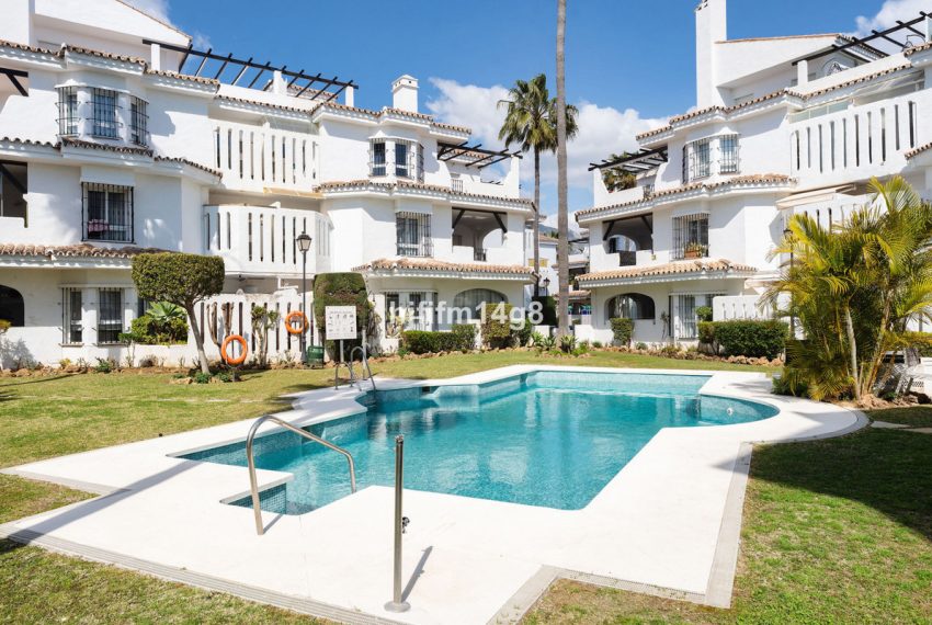 R5343694-Apartment-For-Sale-Nueva-Andalucia-Penthouse-1-Beds-103-Built-18