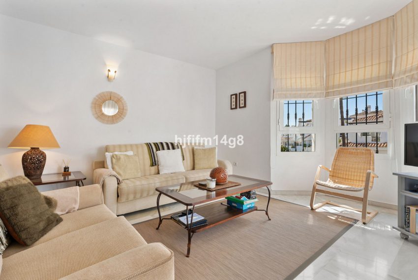 R5343694-Apartment-For-Sale-Nueva-Andalucia-Penthouse-1-Beds-103-Built-5