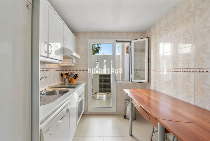 R5343694-Apartment-For-Sale-Nueva-Andalucia-Penthouse-1-Beds-103-Built-7